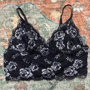 SHEIN Elegant Black Lace Crop Top